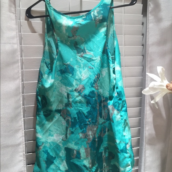 Turquoise Top - Picture 5 of 5